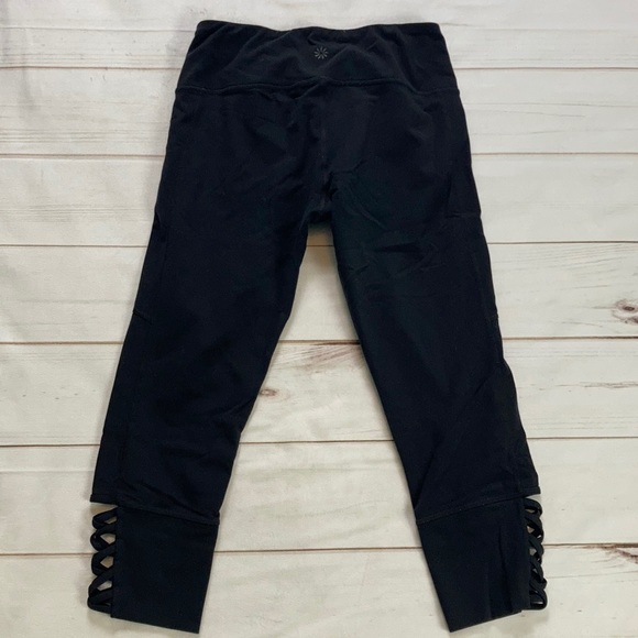 ❌SOLD❌Athleta Black Mind Over Mat Capri Leggings - Picture 7 of 12
